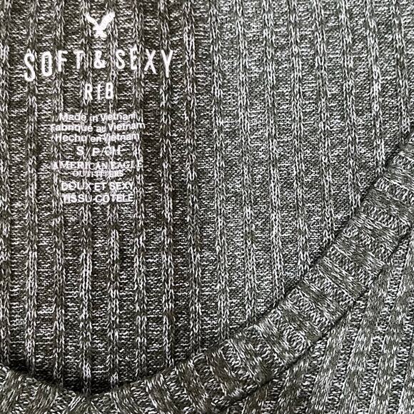 American Eagle Soft & Sexy Ribbed Long Sleeve V-Neck Green Small - Picture 5 of 7